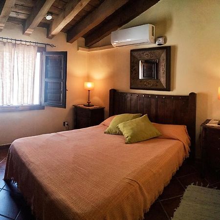 פריחיליאנה B&B The Lost Village El Acebuchal מראה חיצוני תמונה