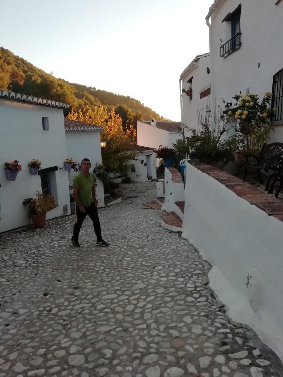 פריחיליאנה B&B The Lost Village El Acebuchal מראה חיצוני תמונה
